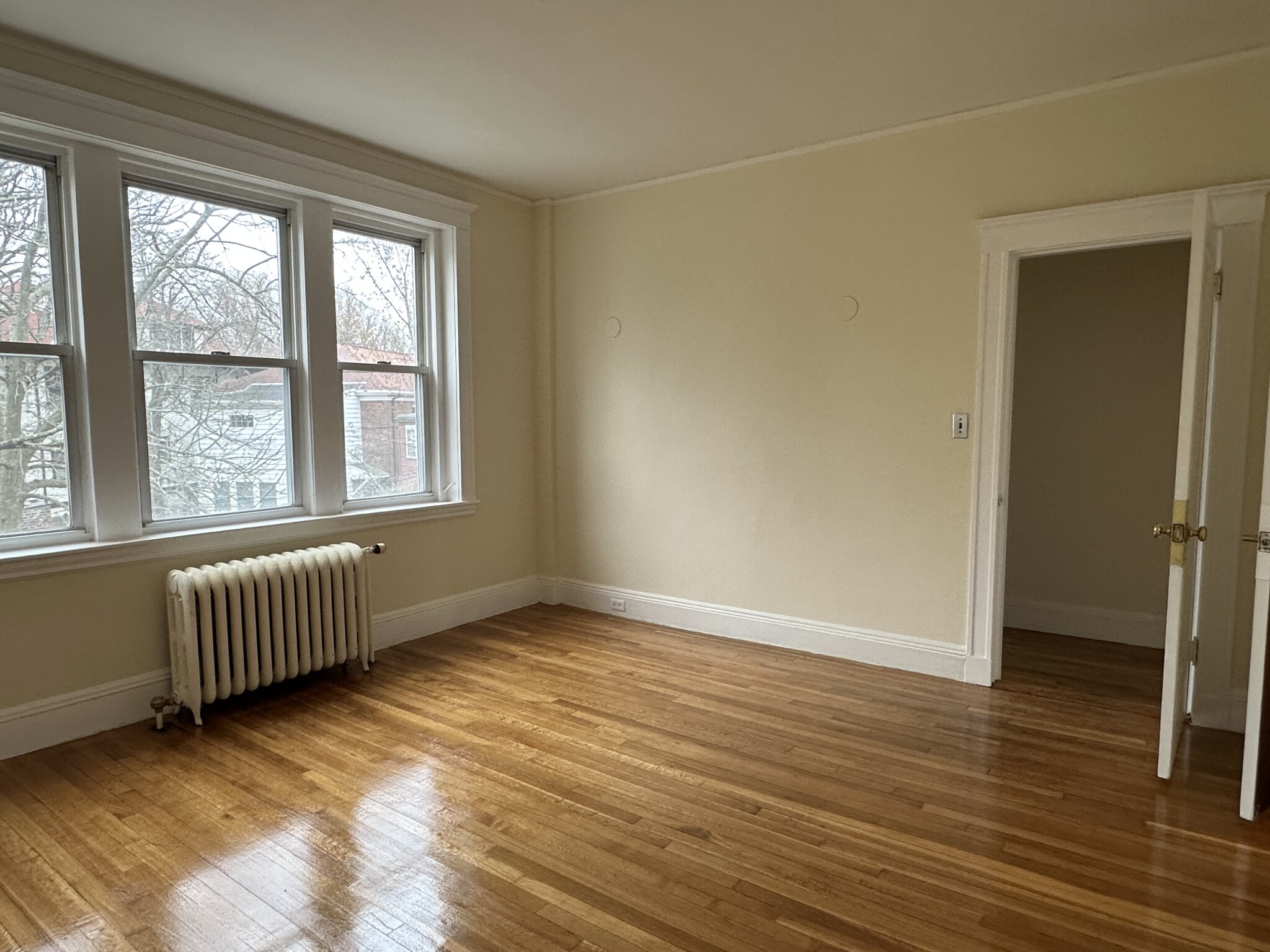 3 bed, 1 bath apartment for rent at 36 Addington Rd Unit 3, Aspinwall Hill — photo 5 of 16