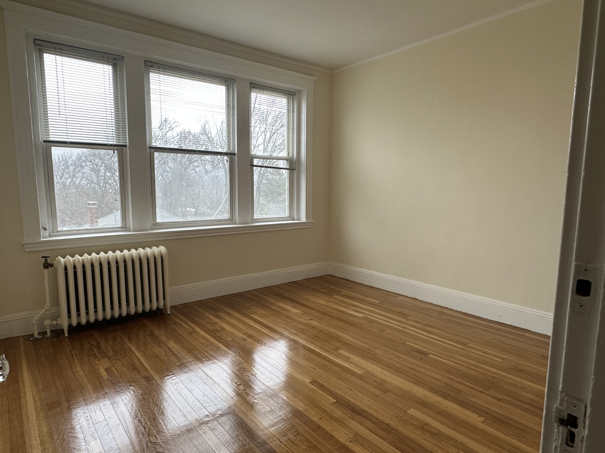 3 bed, 1 bath apartment for rent at 36 Addington Rd Unit 3, Aspinwall Hill — photo 7 of 16