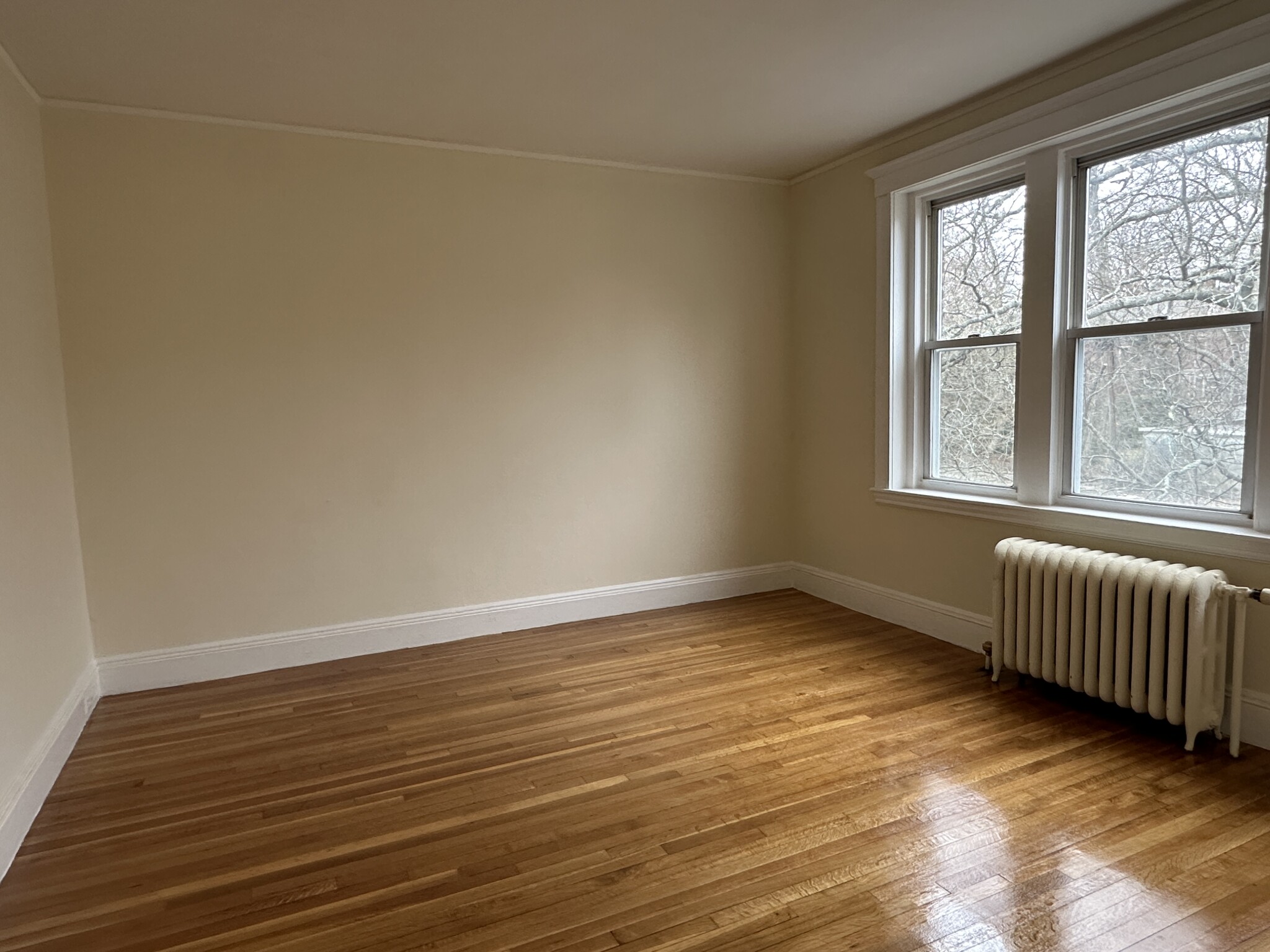 3 bed, 1 bath apartment for rent at 36 Addington Rd Unit 3, Aspinwall Hill — photo 4 of 16