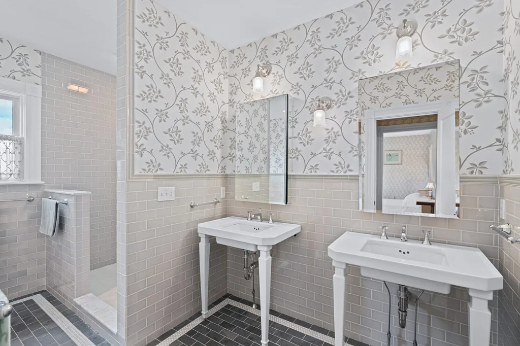 4 bed, 3 bath apartment for rent at 36 Allerton St, Brookline Village — photo 12 of 24