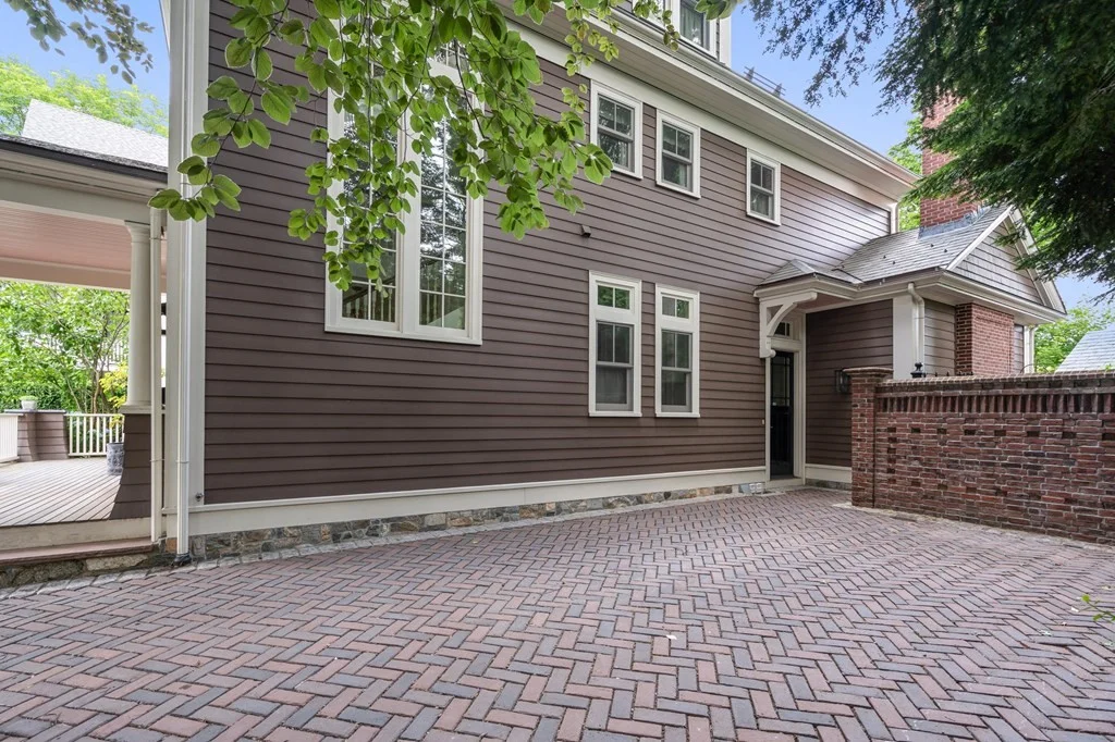 4 bed, 3 bath apartment for rent at 36 Allerton St, Brookline Village — photo 21 of 24