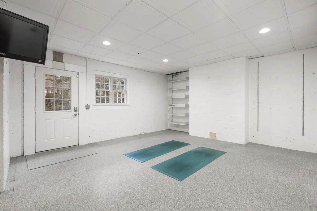 4 bed, 3 bath apartment for rent at 36 Allerton St, Brookline Village — photo 19 of 24