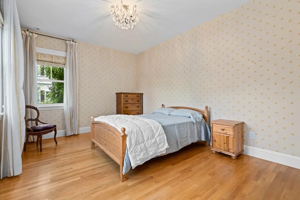 4 bed, 3 bath apartment for rent at 36 Allerton St, Brookline Village — photo 8 of 24