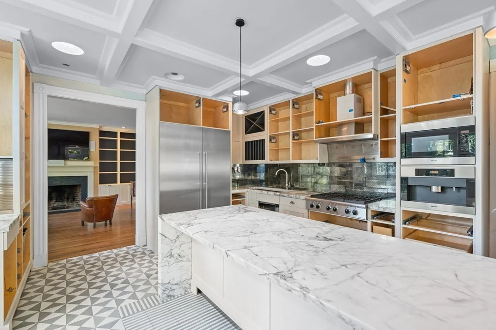 4 bed, 3.5 bath apartment for rent at 36 Allerton St Unit Brookline, Brookline Village — photo 6 of 24