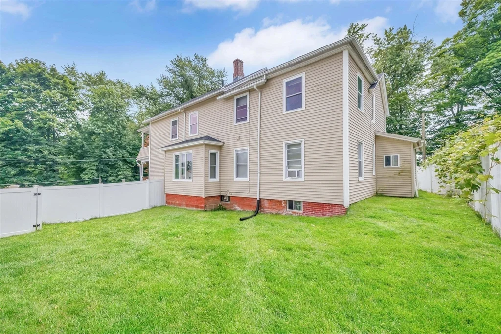 3 bed, 1 bath apartment for rent at 36 Ames Ave Unit 2, West Springfield — photo 25 of 28