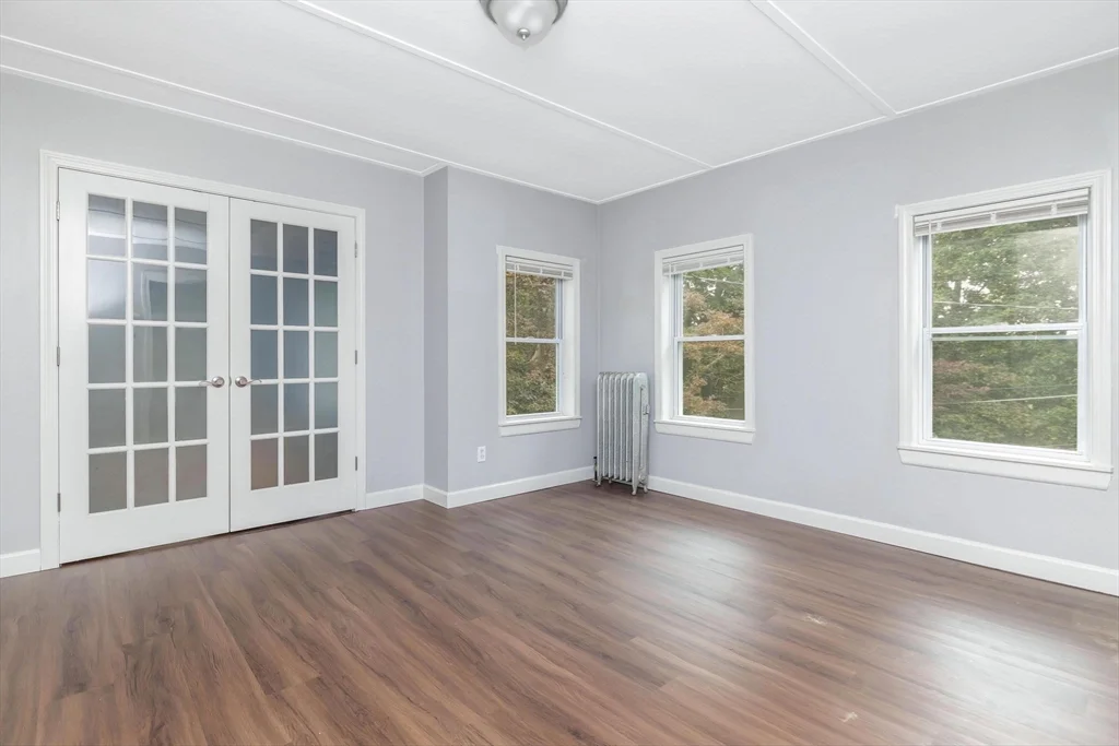3 bed, 1 bath apartment for rent at 36 Ames Ave Unit 2, West Springfield — photo 11 of 28