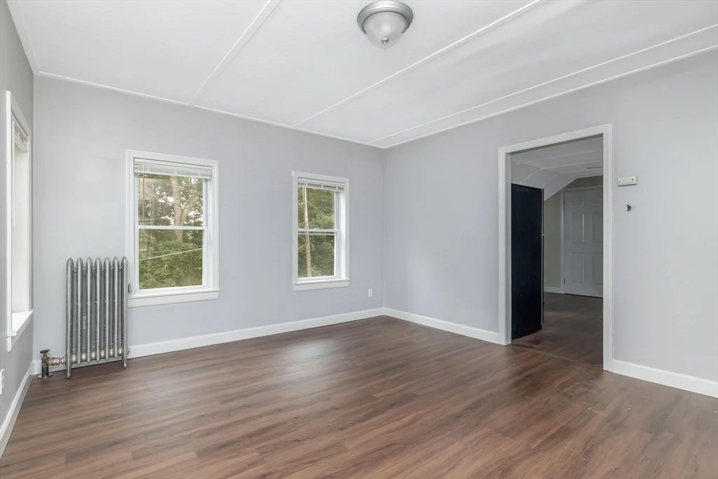 3 bed, 1 bath apartment for rent at 36 Ames Ave Unit 2, West Springfield — photo 10 of 28