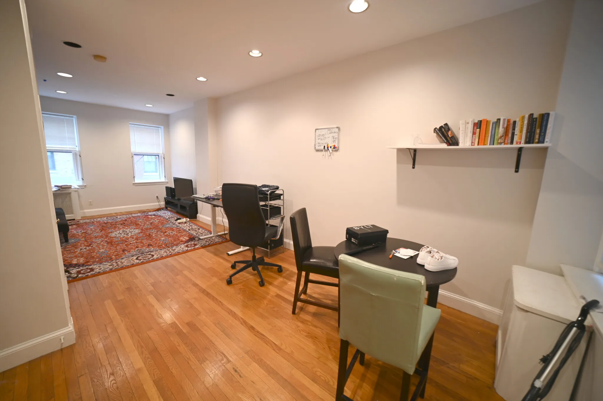 1 bed, 1 bath apartment for rent at 36 Anderson Unit 1, Beacon Hill — photo 4 of 11