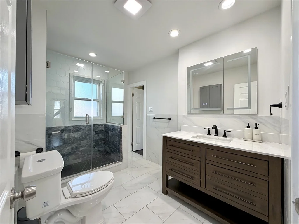 3 bed, 1 bath apartment for rent at 36 Annavoy Unit 2, East Boston — photo 10 of 25