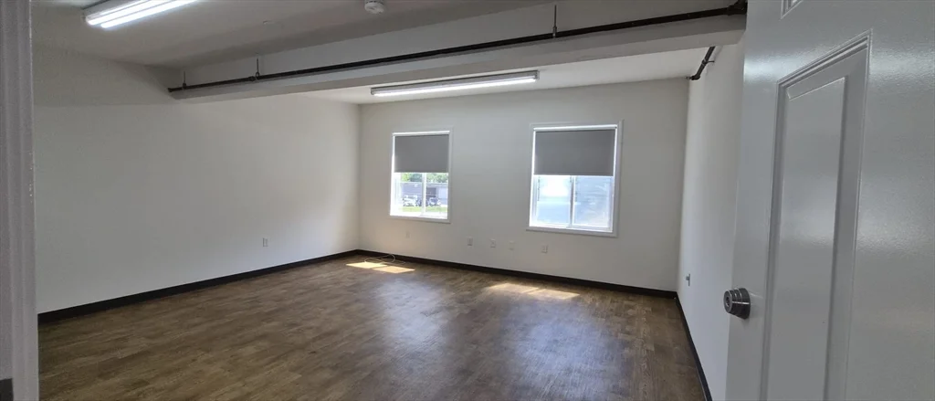 Studio bed, 1 bath apartment for rent at 36 Arch St Unit 2, Brockton — photo 2 of 8