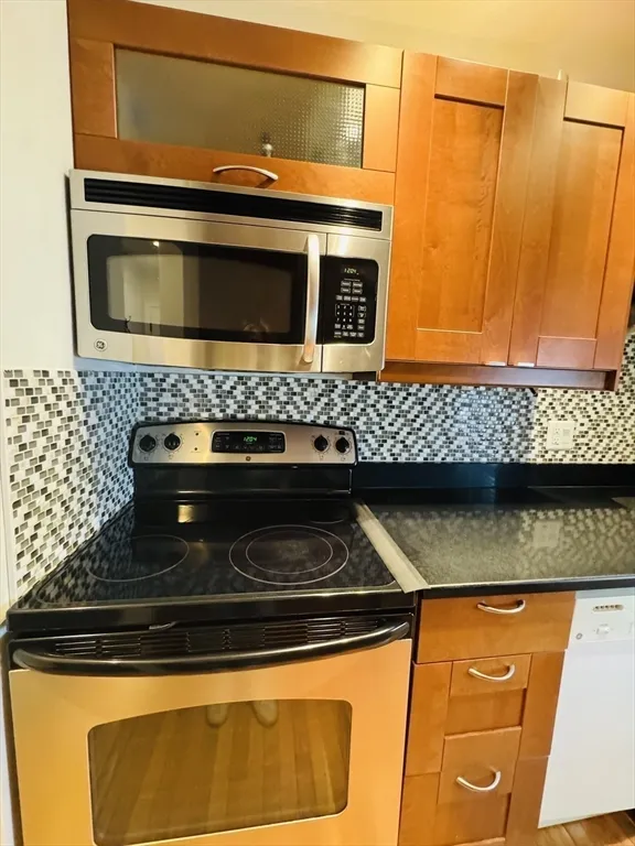 2 bed, 1.5 bath apartment for rent at 36 Ashley St Unit 3, East Boston — photo 5 of 10