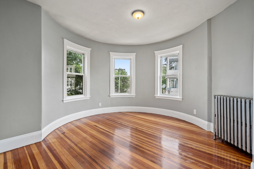 3 bed, 1 bath apartment for rent at 36 Bellevue Unit 2, Boston — photo 6 of 20