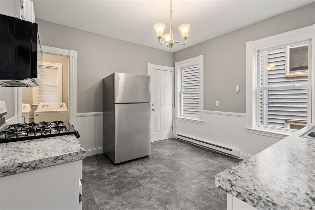3 bed, 1 bath apartment for rent at 36 Bellevue Unit 2, Boston — photo 2 of 20