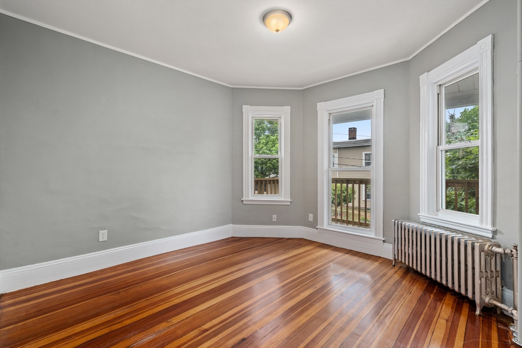 3 bed, 1 bath apartment for rent at 36 Bellevue Unit 2, Boston — photo 5 of 20