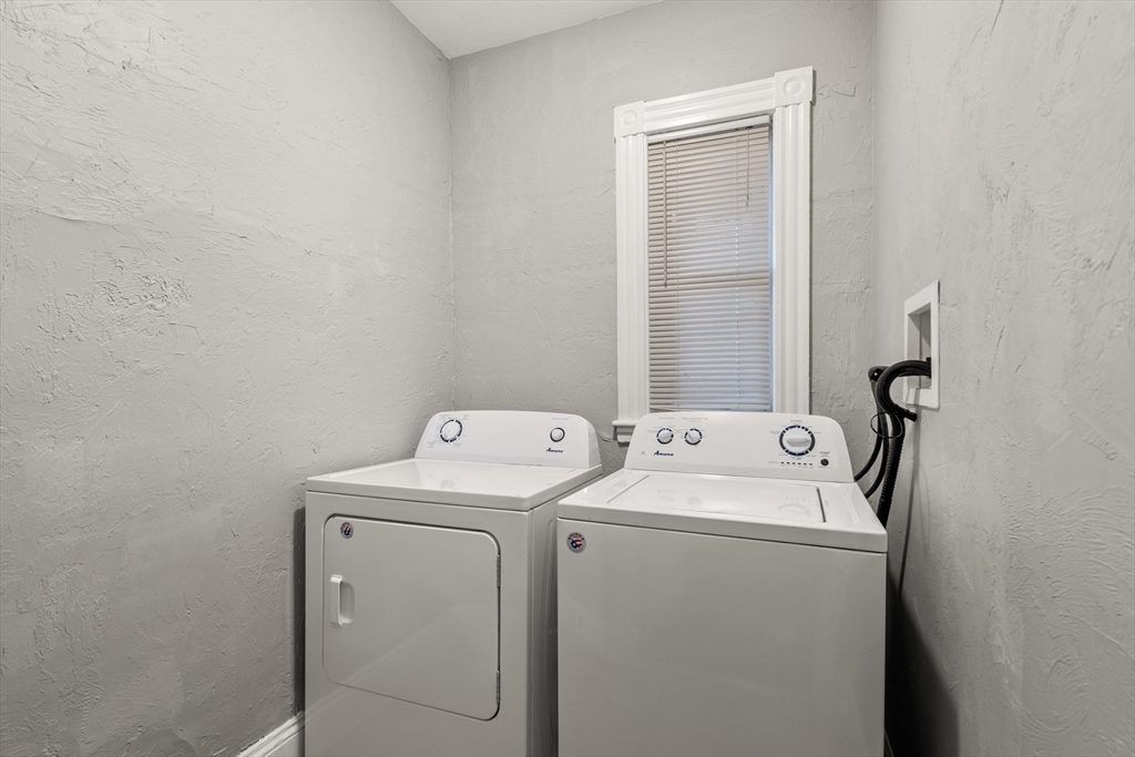 3 bed, 1 bath apartment for rent at 36 Bellevue Unit 2, Boston — photo 15 of 20