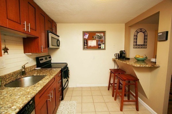 2 bed, 1 bath apartment for rent at 36 Bellvista Rd Unit 14, Brighton