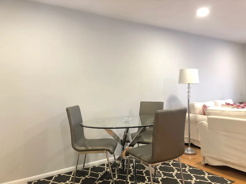 Studio bed, 1 bath apartment for rent at 36 Bellvista Rd Unit 32, Brighton — photo 4 of 11