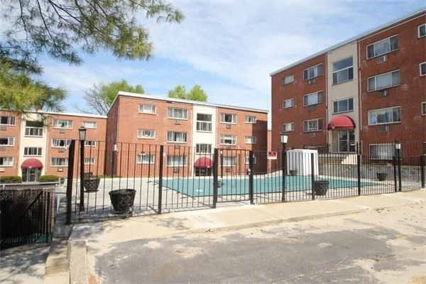 Studio bed, 1 bath apartment for rent at 36 Bellvista Rd Unit 32, Brighton — photo 10 of 11