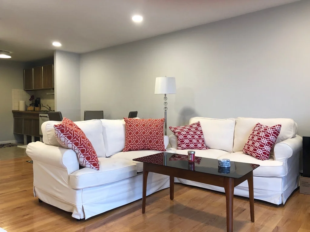 Studio bed, 1 bath apartment for rent at 36 Bellvista Rd Unit 32, Brighton