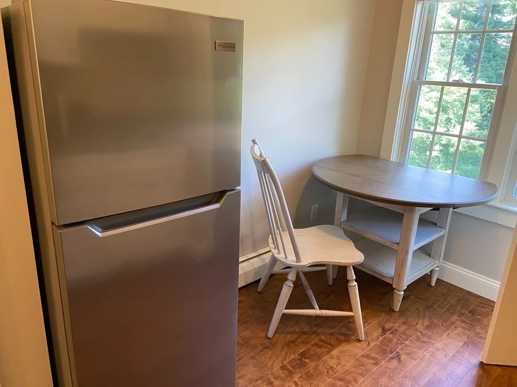 1 bed, 1 bath apartment for rent at 36 Birchwood Ave Unit 1, Sudbury — photo 4 of 14