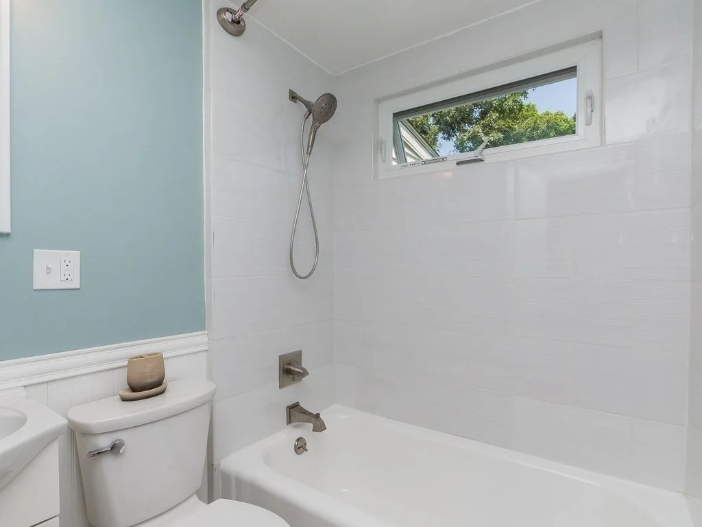 3 bed, 1 bath apartment for rent at 36 Bonad Rd, West Roxbury — photo 12 of 23