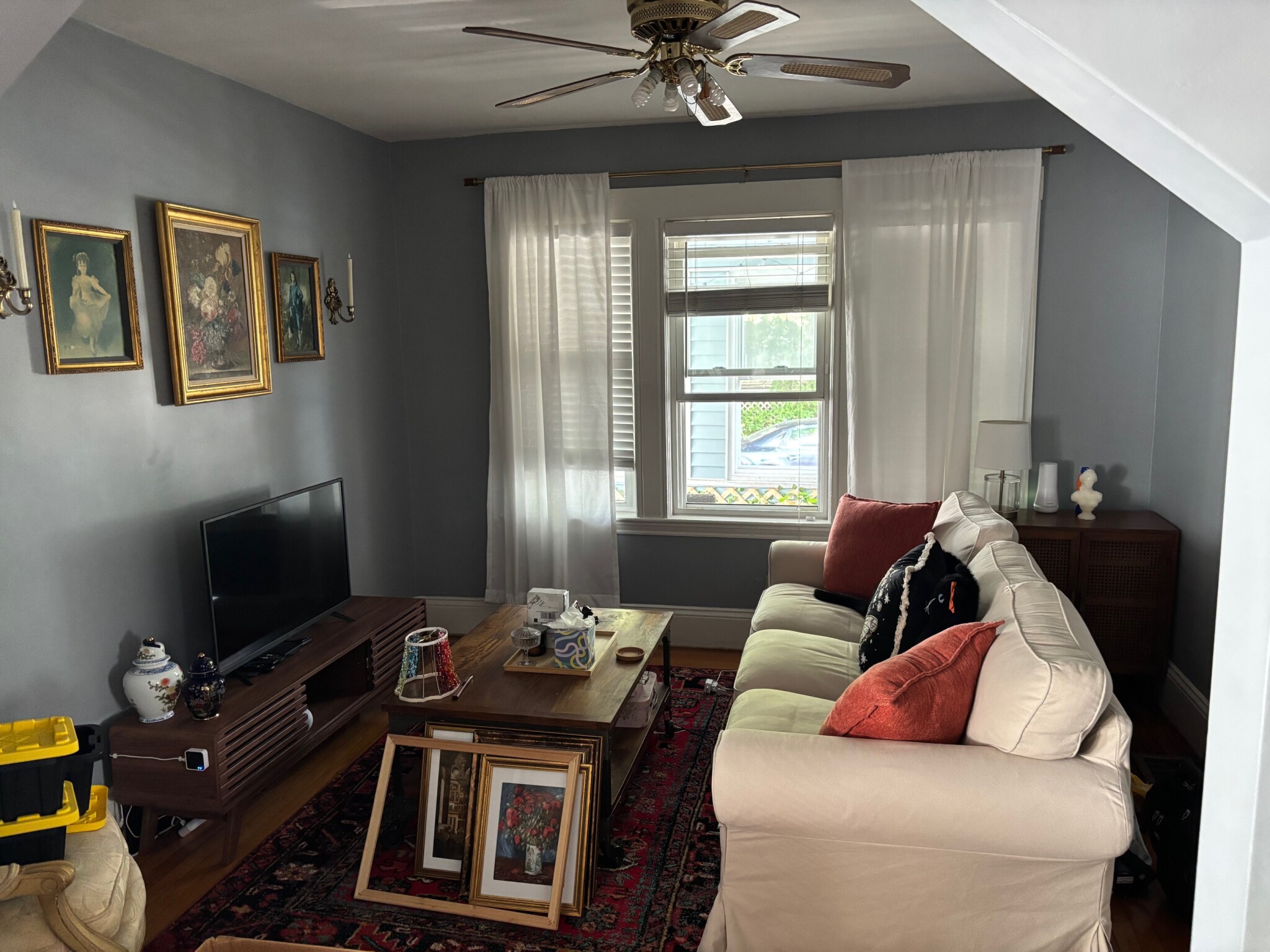 2 bed, 1 bath apartment for rent at 36 Boston Ave Unit 1, Powder House Square — photo 8 of 20