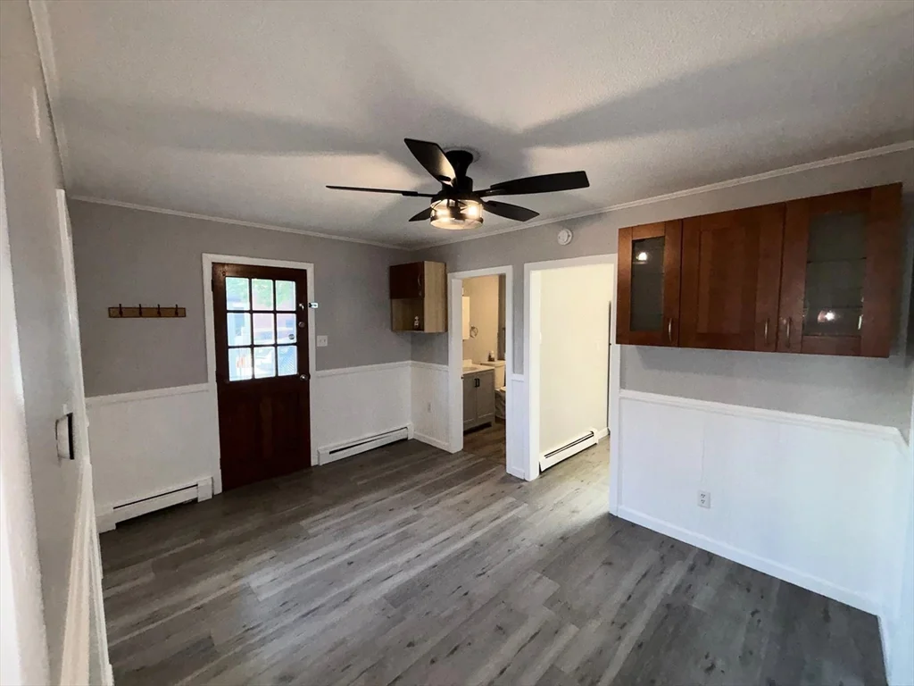 3 bed, 1 bath apartment for rent at 36 Boynton St Unit 1, Manchester — photo 4 of 17