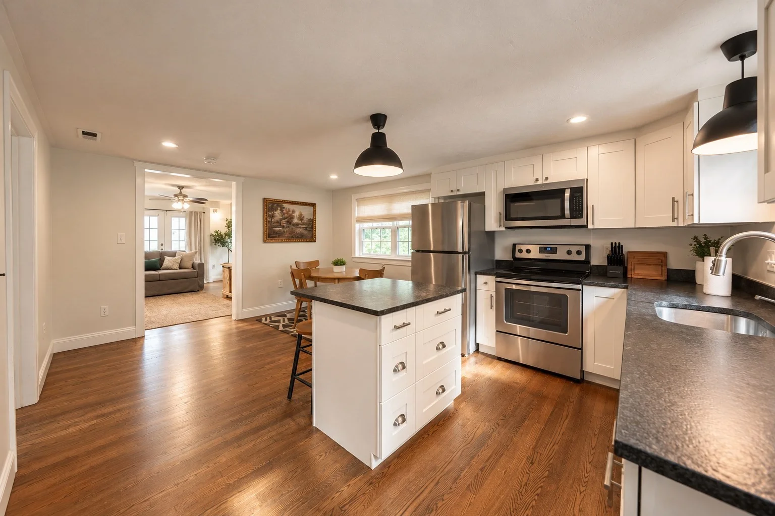 3 bed, 2 bath apartment for rent at 36 Brackett Rd, Ashland — photo 3 of 13