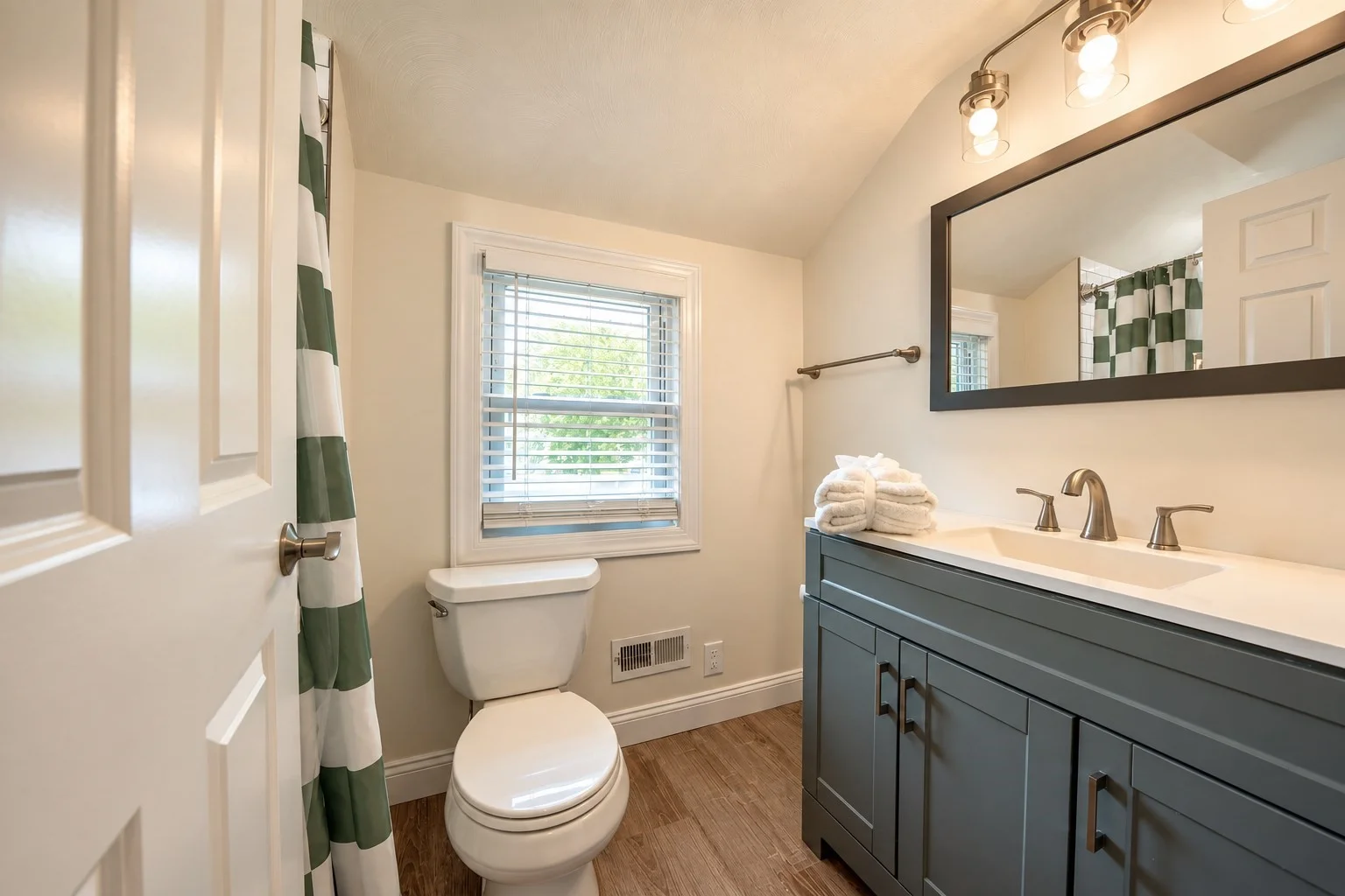 3 bed, 2 bath apartment for rent at 36 Brackett Rd, Ashland — photo 12 of 13
