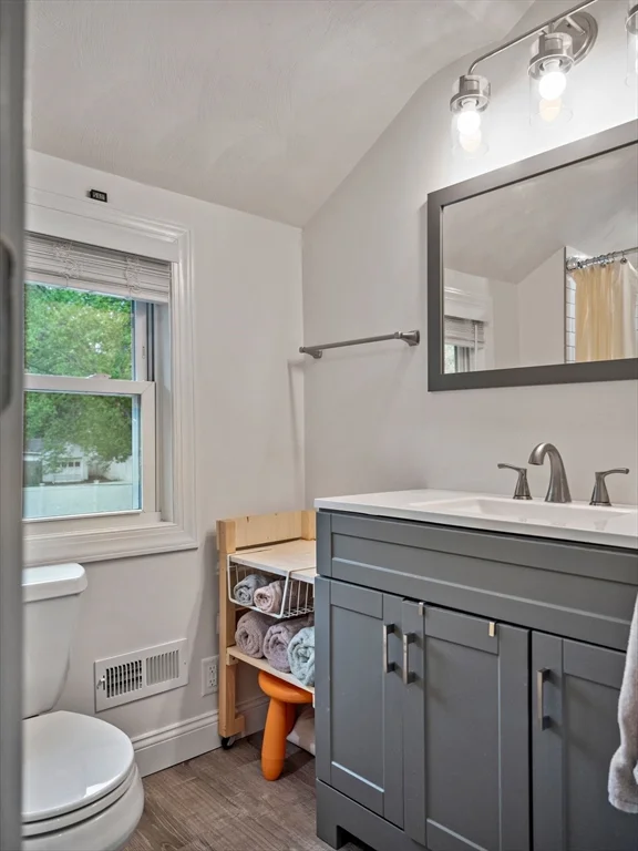 3 bed, 2 bath apartment for rent at 36 Brackett Rd, Ashland — photo 13 of 27