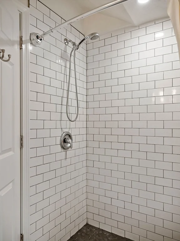 3 bed, 2 bath apartment for rent at 36 Brackett Rd, Ashland — photo 12 of 27