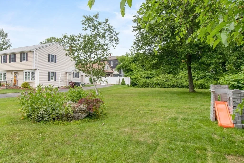 2 bed, 1 bath apartment for rent at 36 Brookside Ave Unit 36, Dedham — photo 19 of 20