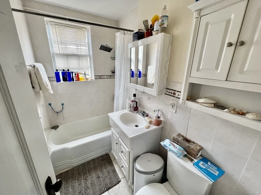 2 bed, 1 bath apartment for rent at 36 Browne St Unit 4, Brookline — photo 15 of 17