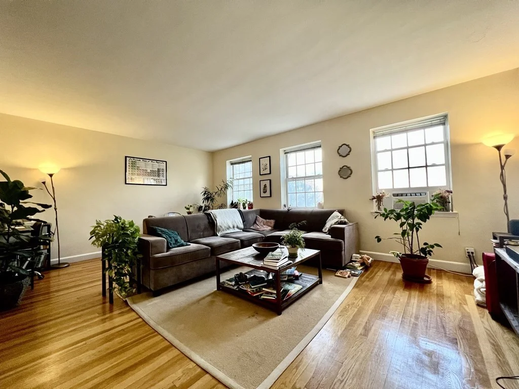 2 bed, 1 bath apartment for rent at 36 Browne St Unit 4, Brookline — photo 1 of 17