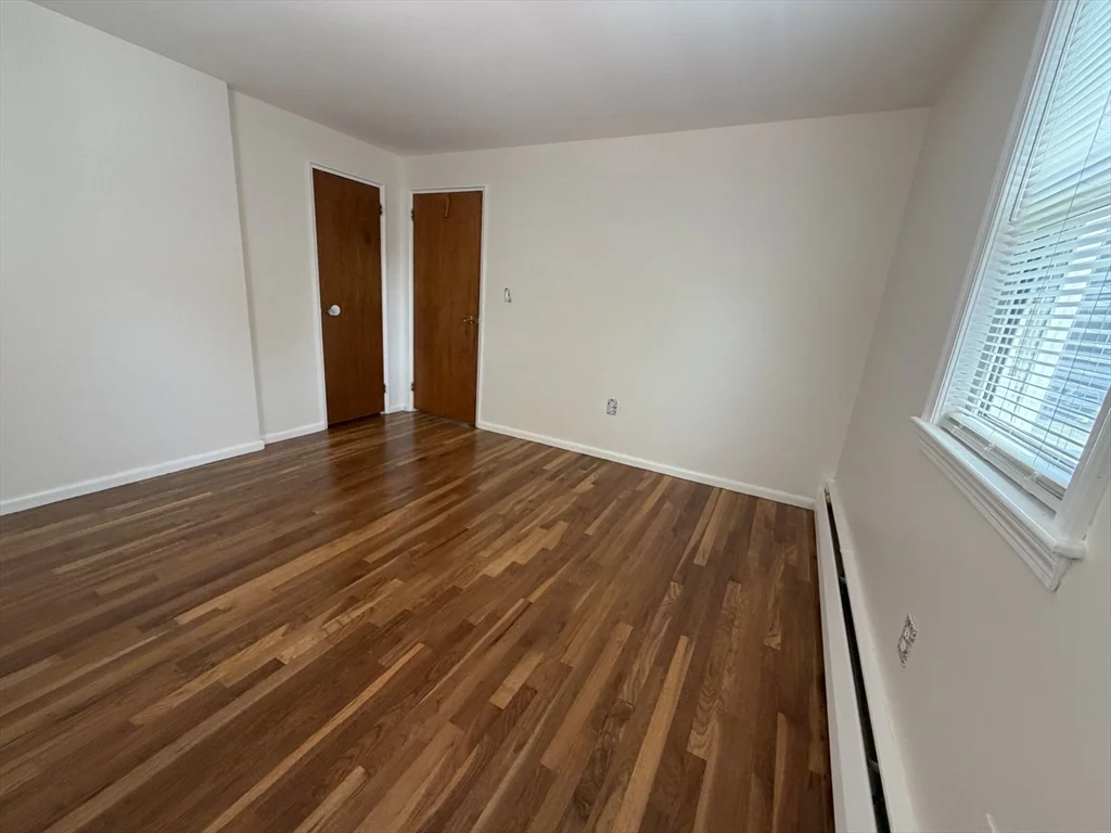 3 bed, 1 bath apartment for rent at 36 Carroll Rd, Woburn — photo 12 of 17