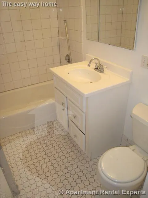 1 bed, 1 bath apartment for rent at 36 Central St Unit 1, Spring Hill — photo 4 of 6