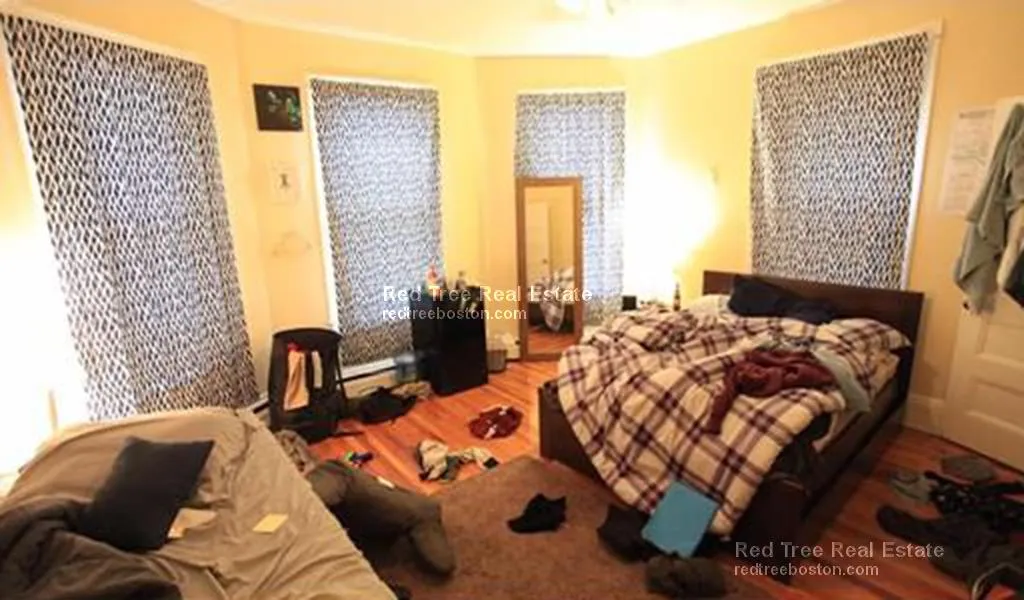 4 bed, 2 bath apartment for rent at 36 Cherokee St Unit 1, Mission Hill — photo 9 of 16