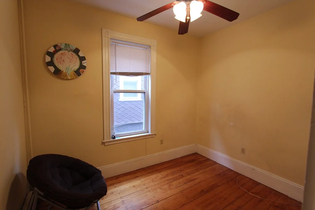 5 bed, 2 bath apartment for rent at 36 Cherokee St Unit 2, Mission Hill — photo 11 of 12