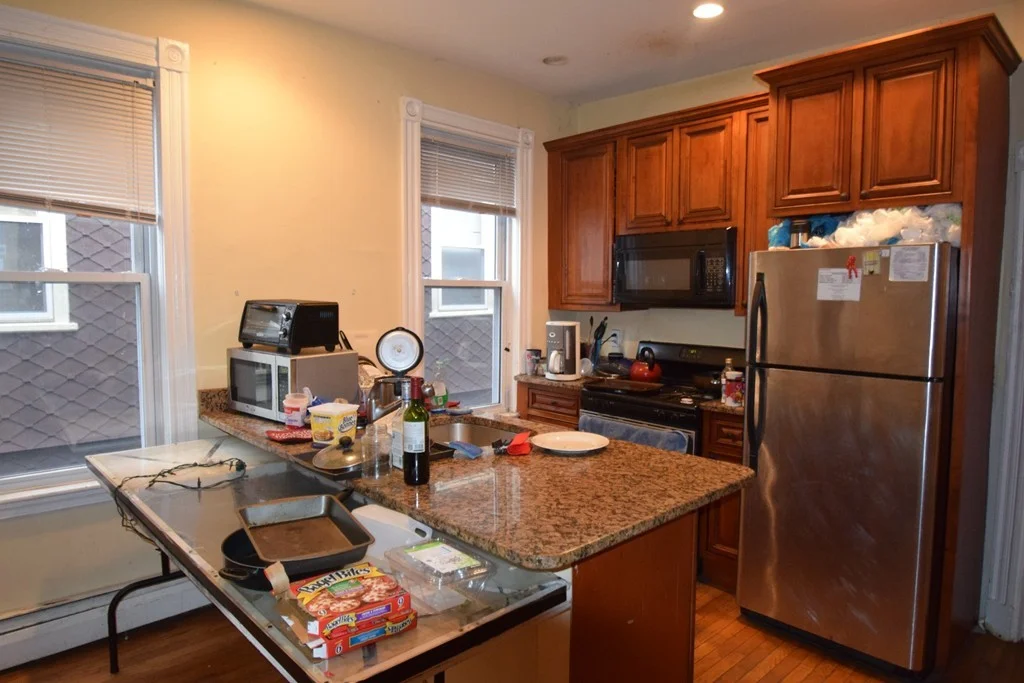 5 bed, 2 bath apartment for rent at 36 Cherokee St Unit 2, Mission Hill — photo 12 of 12