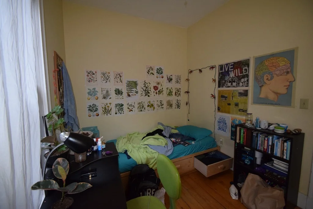 5 bed, 2 bath apartment for rent at 36 Cherokee St Unit 2, Mission Hill — photo 5 of 12