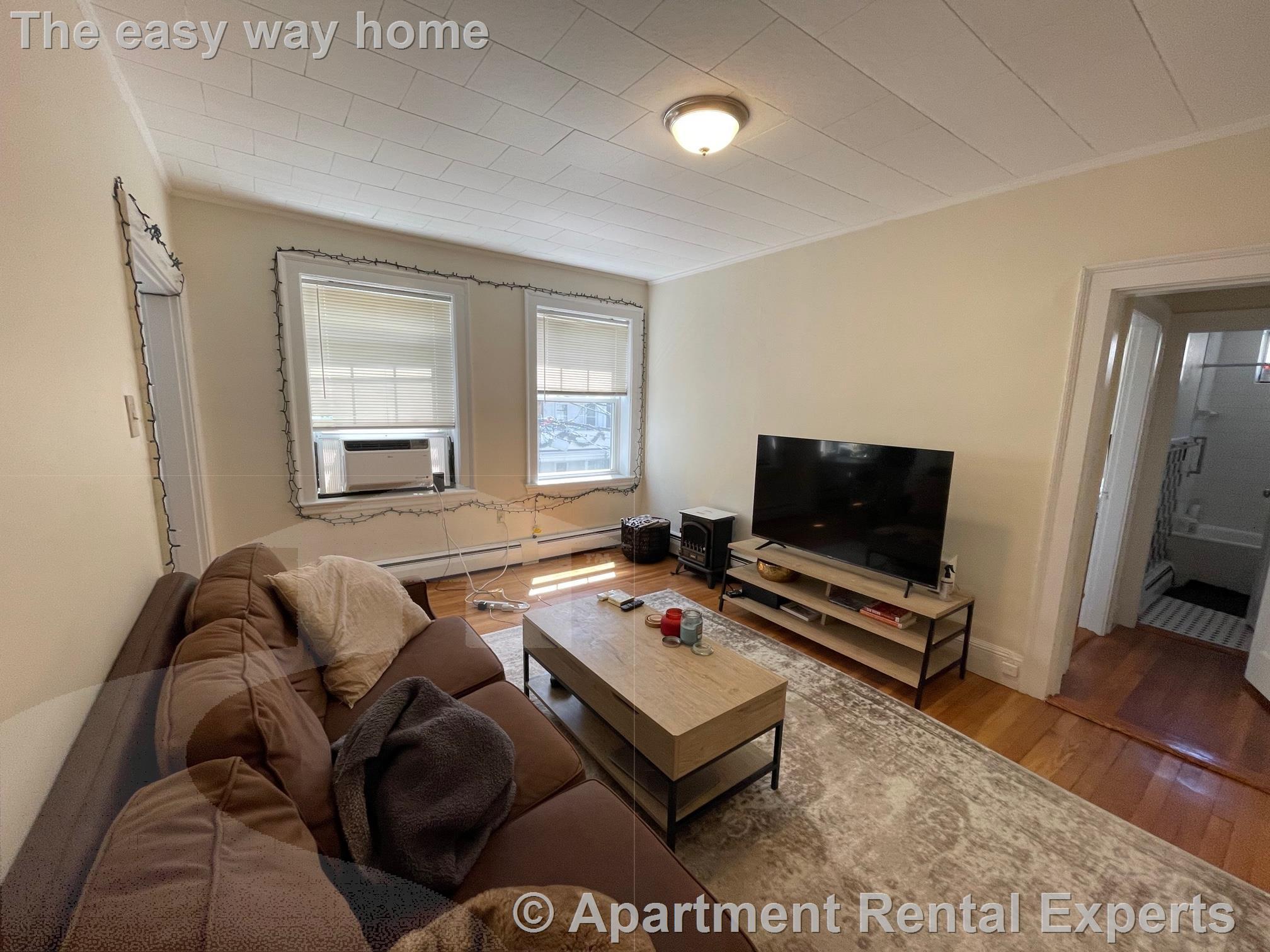 1 bed, 1 bath apartment for rent at 36 College Ave Unit 25, Davis Square — photo 5 of 8