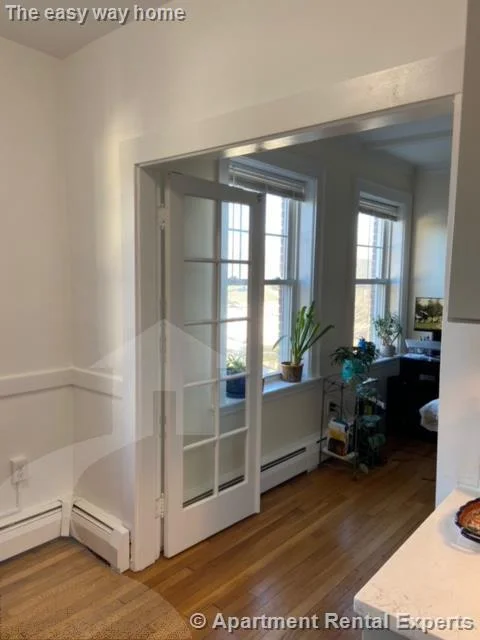 2 bed, 1 bath apartment for rent at 36 College Ave Unit 31, Davis Square — photo 5 of 23