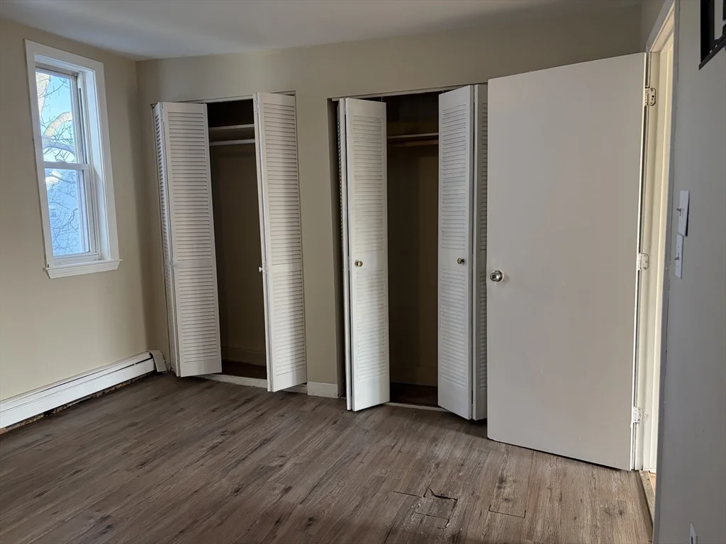 4 bed, 1 bath apartment for rent at 36 Cork Unit 36, Lowell — photo 9 of 20