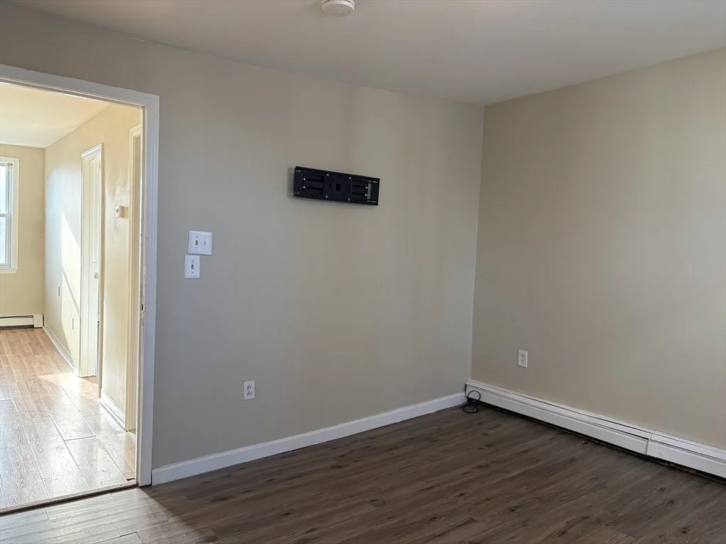 4 bed, 1 bath apartment for rent at 36 Cork Unit 36, Lowell — photo 8 of 20
