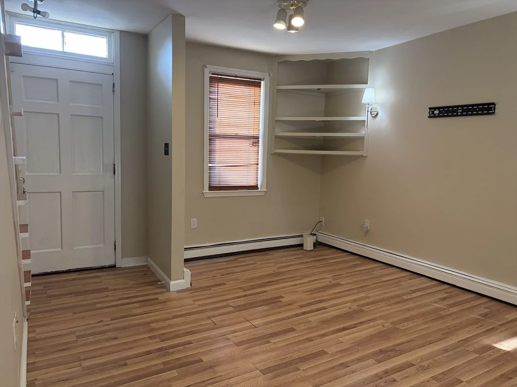 4 bed, 1 bath apartment for rent at 36 Cork Unit 36, Lowell