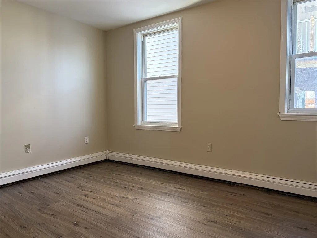 4 bed, 1 bath apartment for rent at 36 Cork Unit 36, Lowell — photo 11 of 20