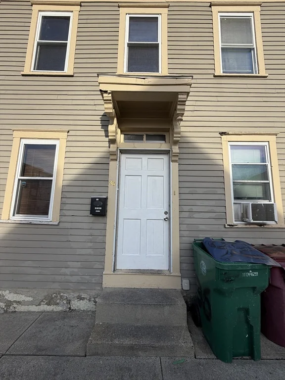4 bed, 1 bath apartment for rent at 36 Cork Unit 36, Lowell — photo 19 of 20