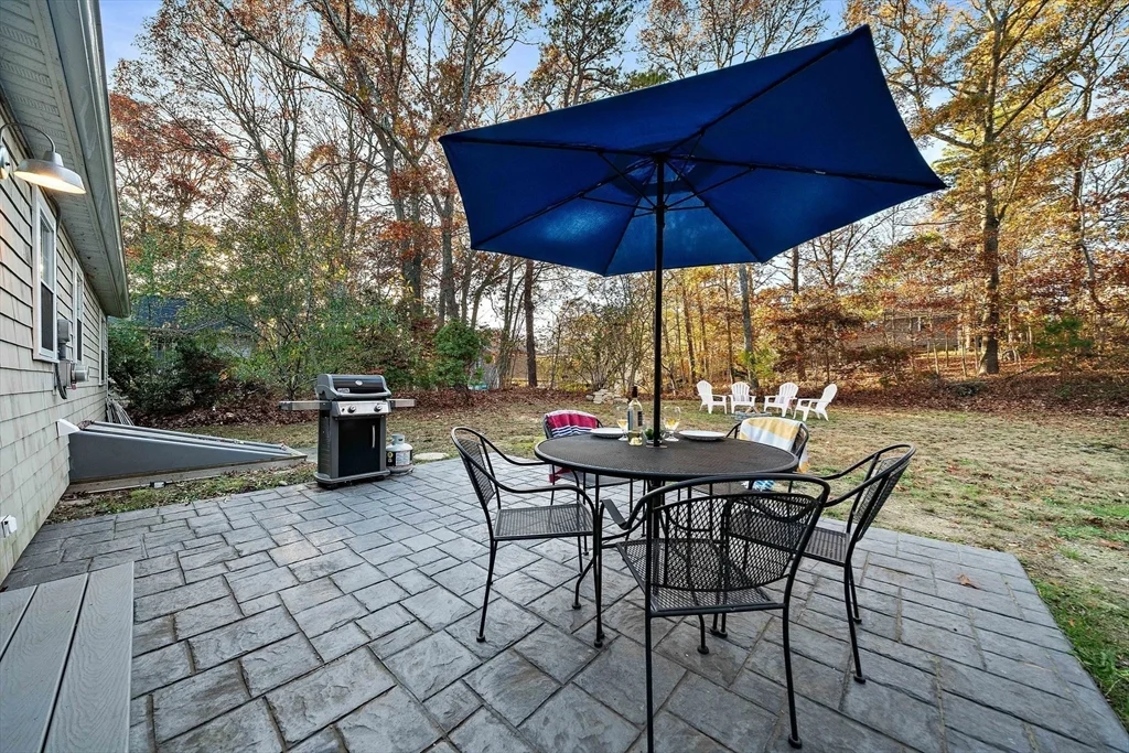 3 bed, 1 bath apartment for rent at 36 Cranberry Ave, Mashpee — photo 15 of 20