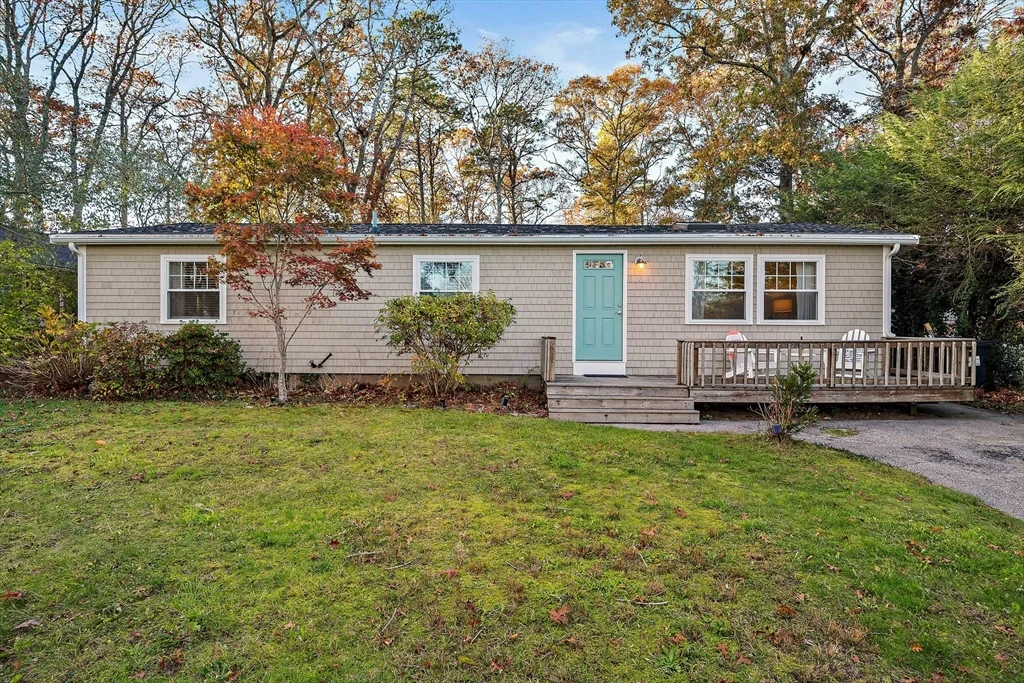 3 bed, 1 bath apartment for rent at 36 Cranberry Ave, Mashpee
