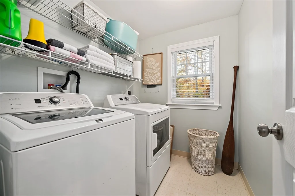 3 bed, 1 bath apartment for rent at 36 Cranberry Ave, Mashpee — photo 14 of 20